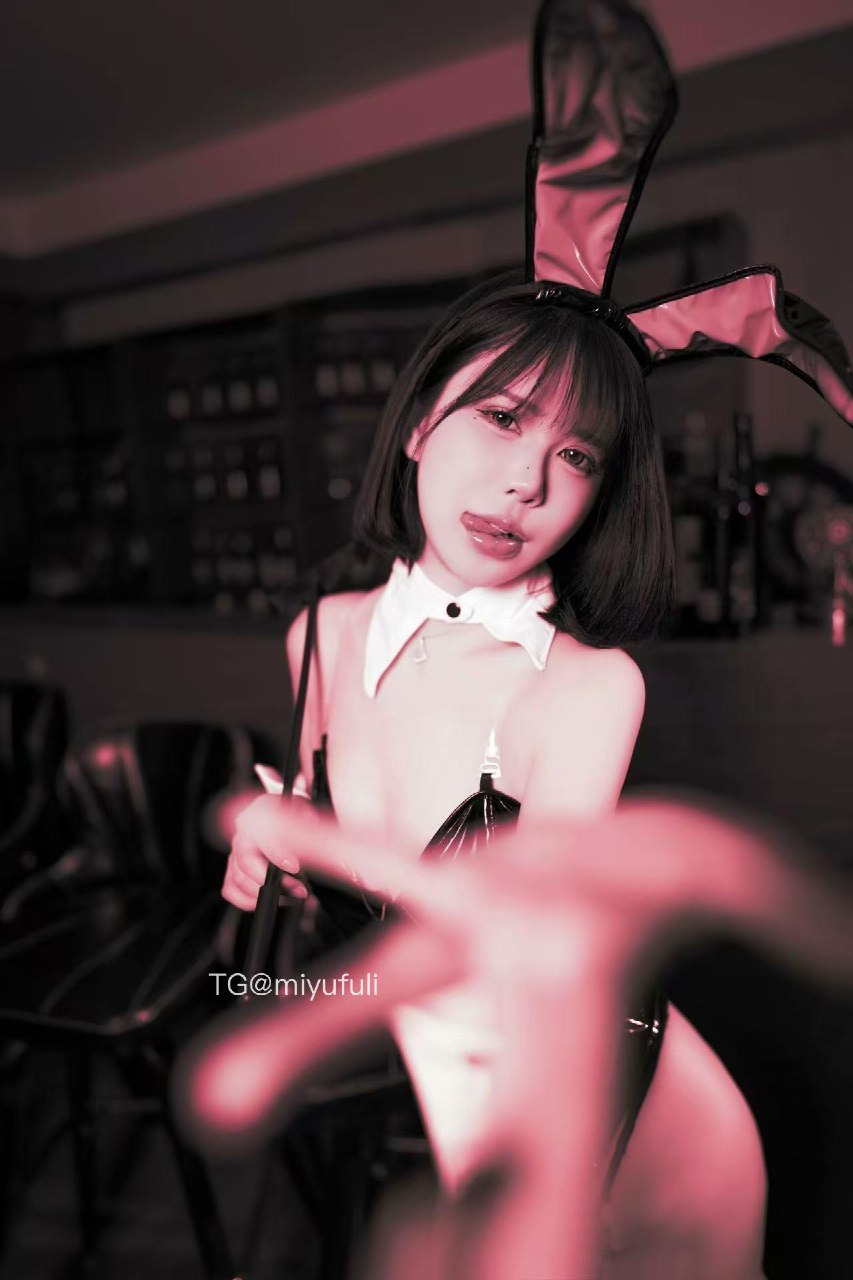 Tina很妖孽呀 2025-07-10 13:19:06 永远这个词太假了  说你现在爱我