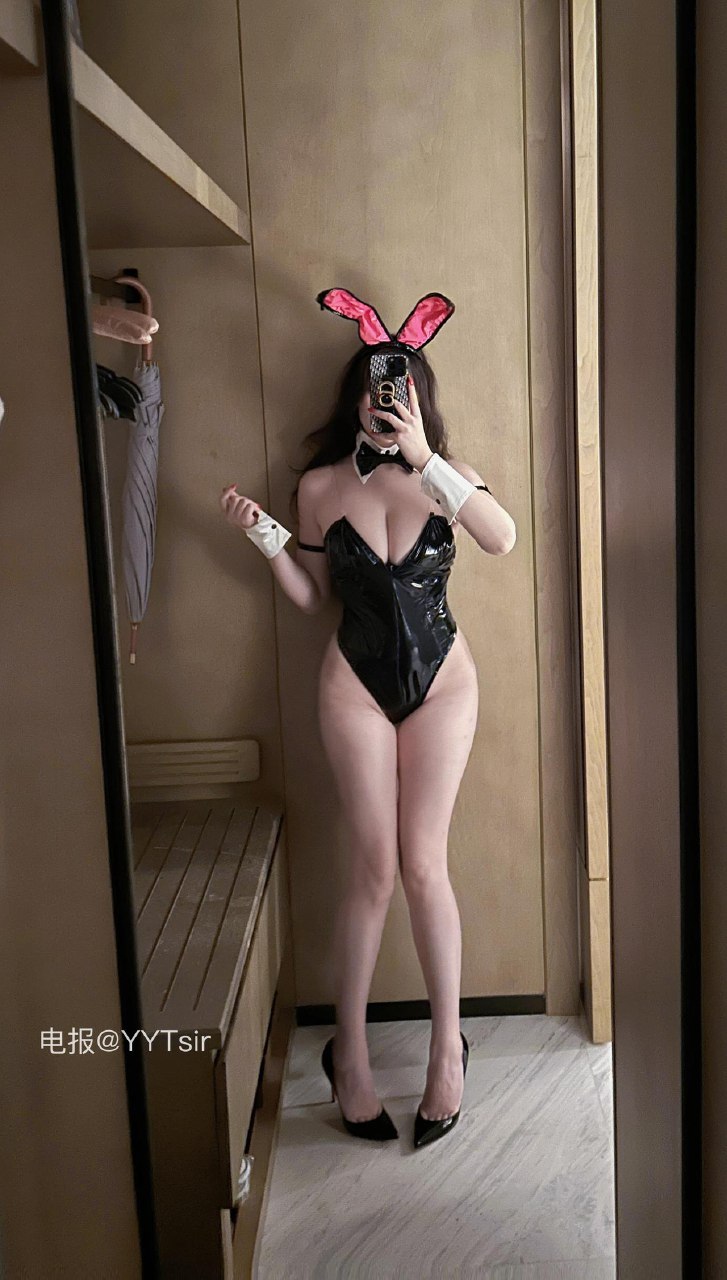 可可西 2025-07-18 18:17:04 付费贴#兔女郎系列