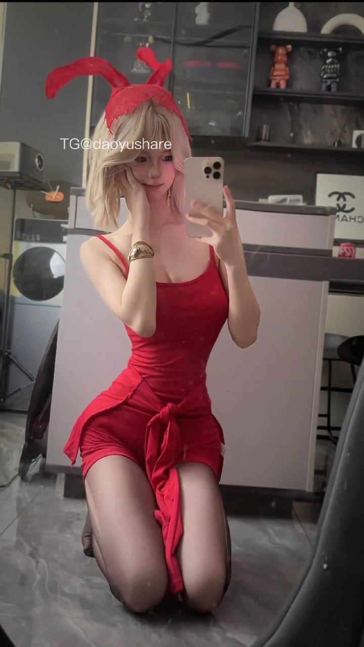 小宣先睡噜 2025-07-30 16:22:51 宝宝 今晚我穿这套好吗😘