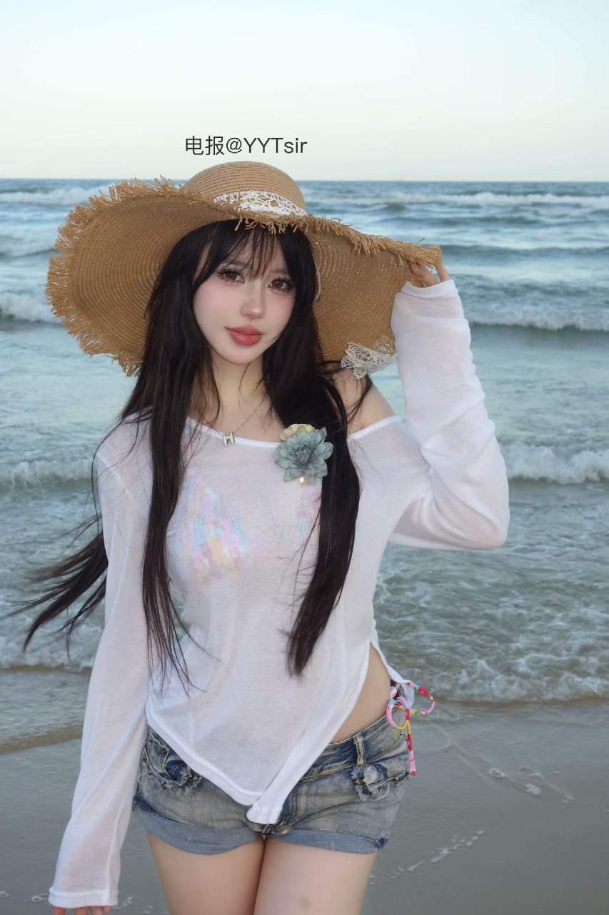 Tina很妖孽呀 2025-07-19 15:49:00 纯欲绑带👙比基尼系列