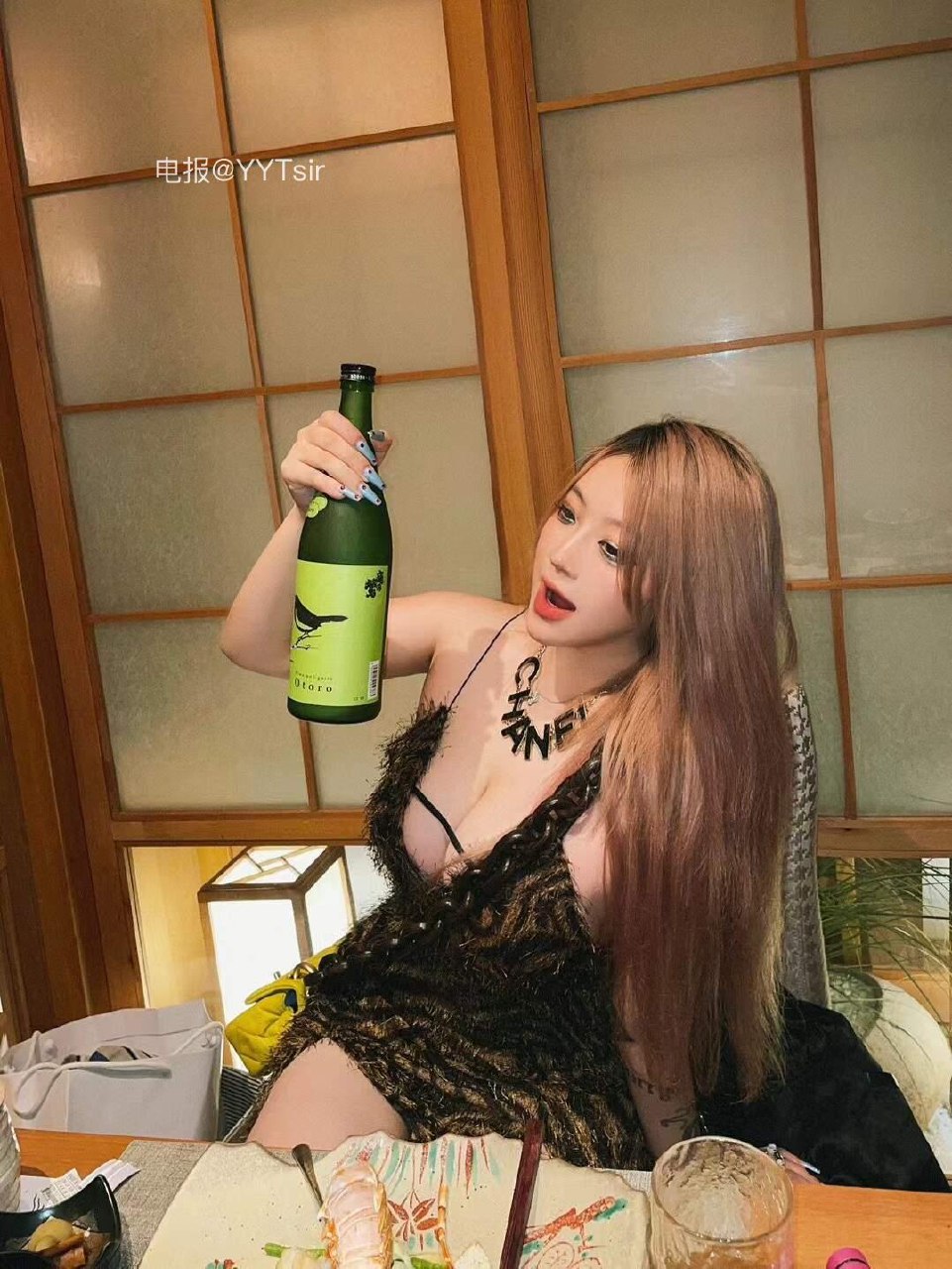 你的渡口 2025-07-16 00:47:19 到底什么样的衣服才能遮住呢🫣