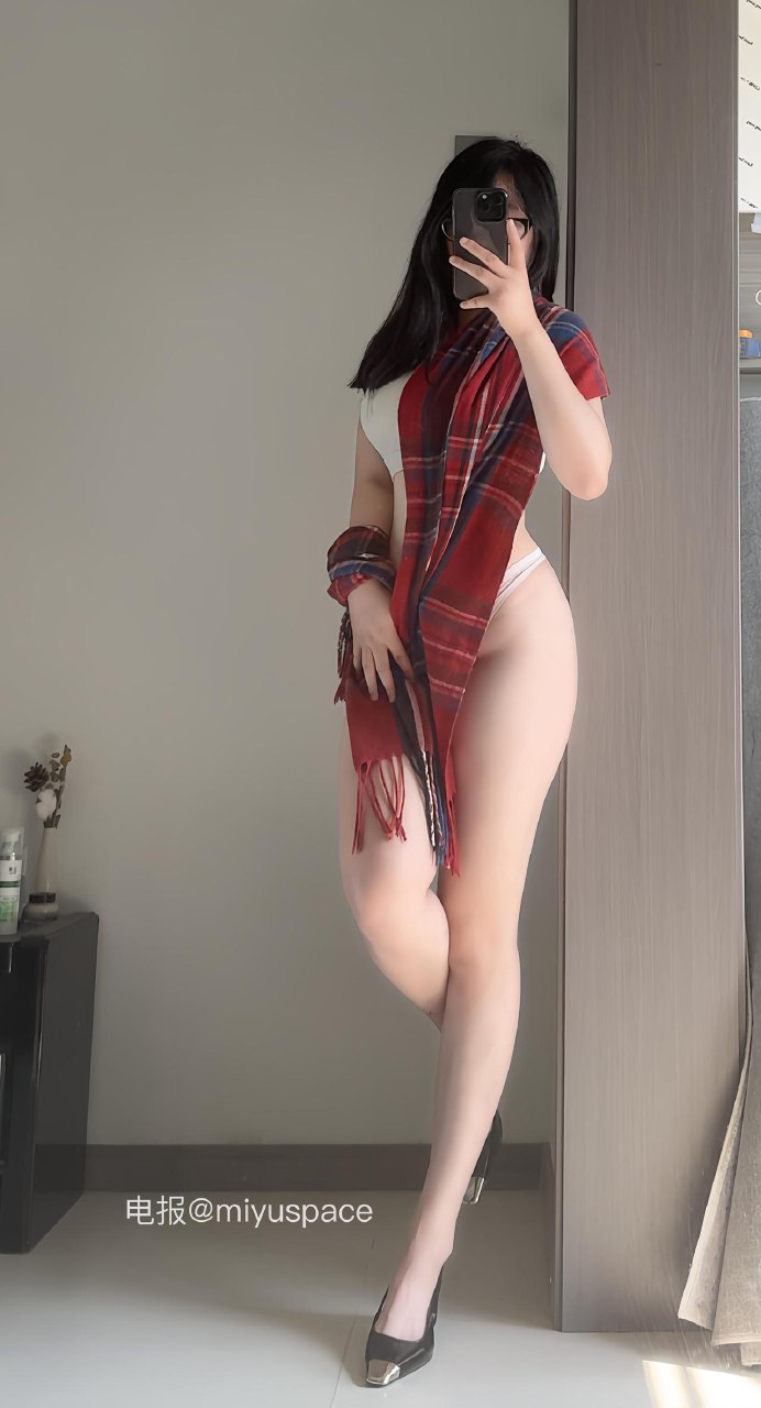 秋秋不要吃鱼 2025-07-16 13:44:58 哥哥，你会抱紧我的吧