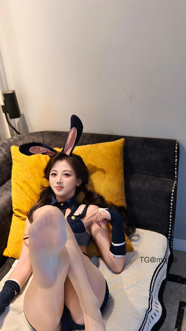 刘二萌 2025-07-11 17:17:09 兔女郎cos绑带qqny制服🔞