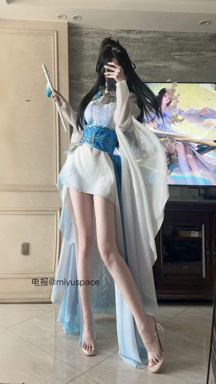 是离宝 2025-07-21 17:35:42 你跪下我求你办点事