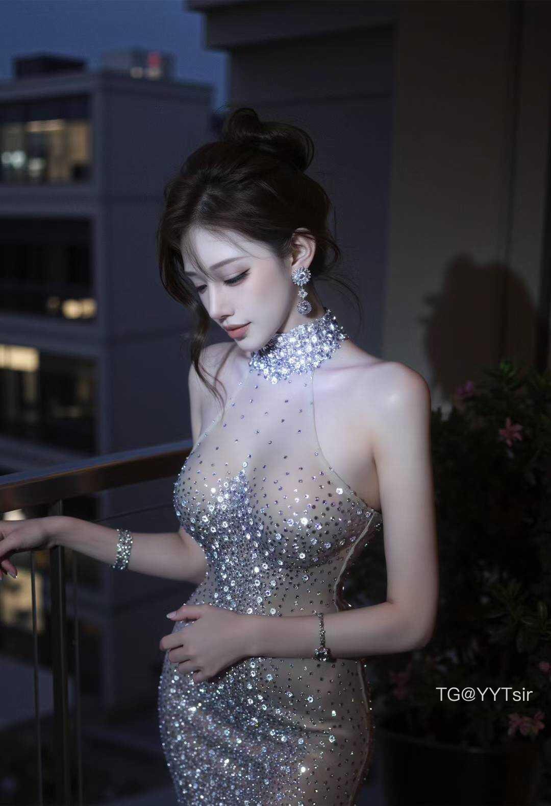 美杜莎 2025-07-20 03:54:49 不要乱发脾气哦，姐姐会讲道理