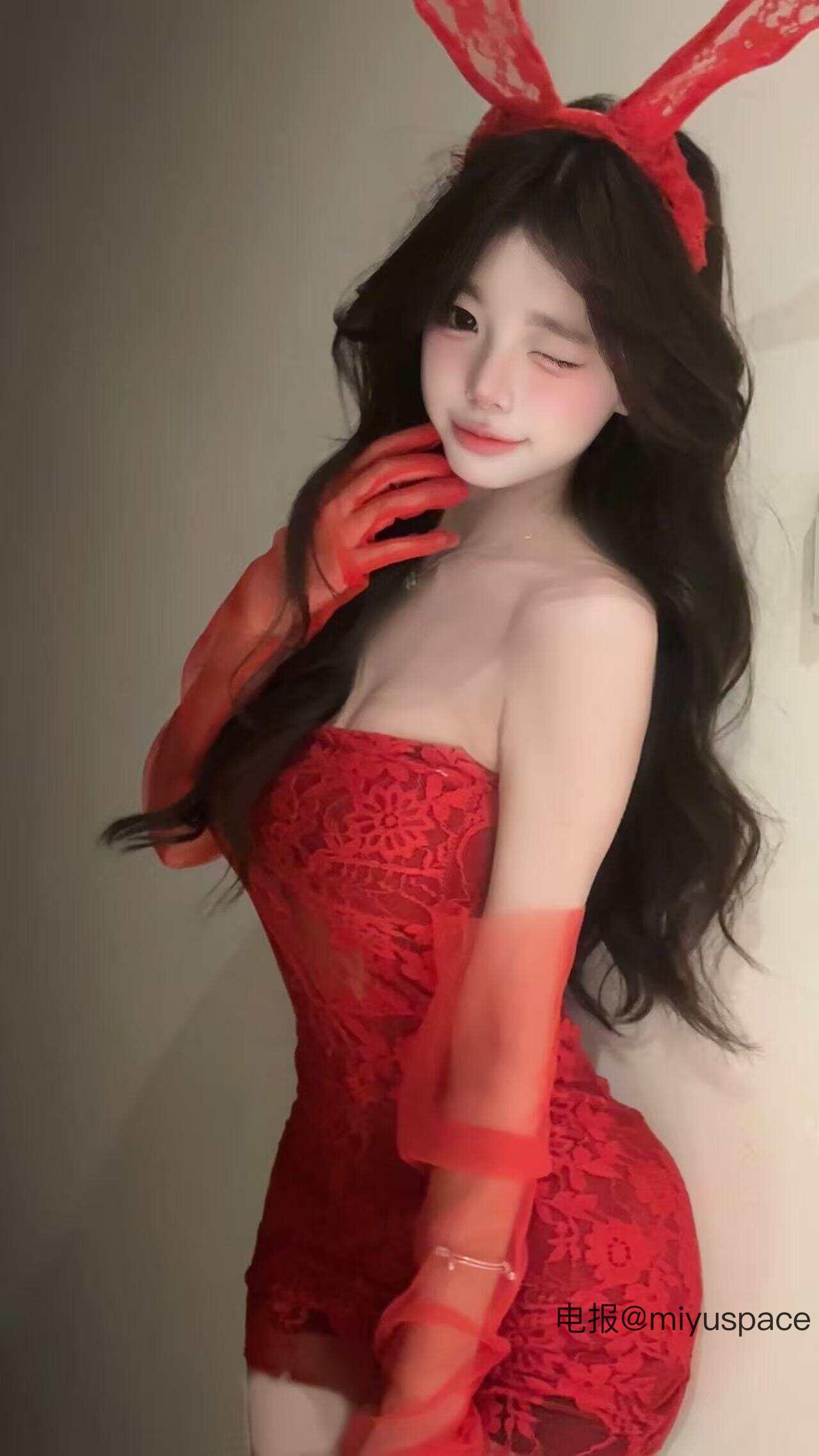 呆呆 2025-07-08 10:54:21 看看姐的红色战袍