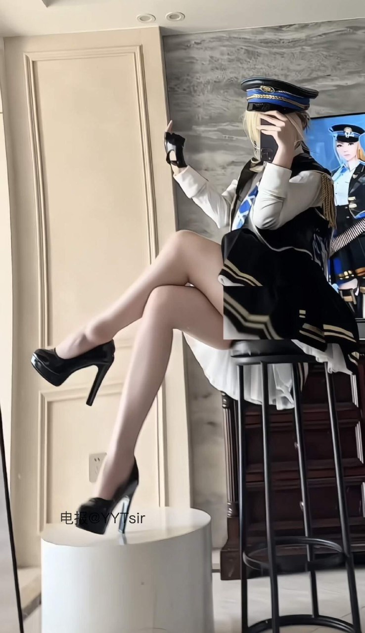 是离宝 2025-07-21 17:35:42 你跪下我求你办点事