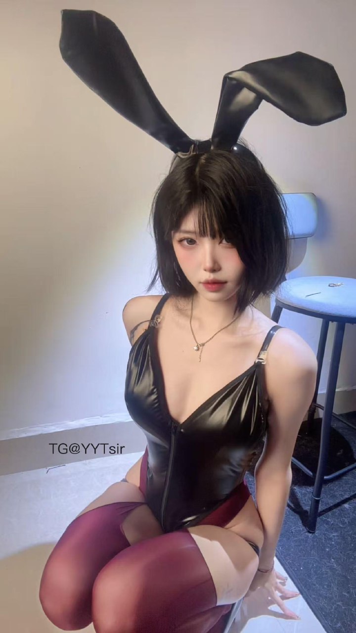 小哭包不哭 2025-07-17 19:54:51 【付费贴】最新图集,小恶魔👿系列
