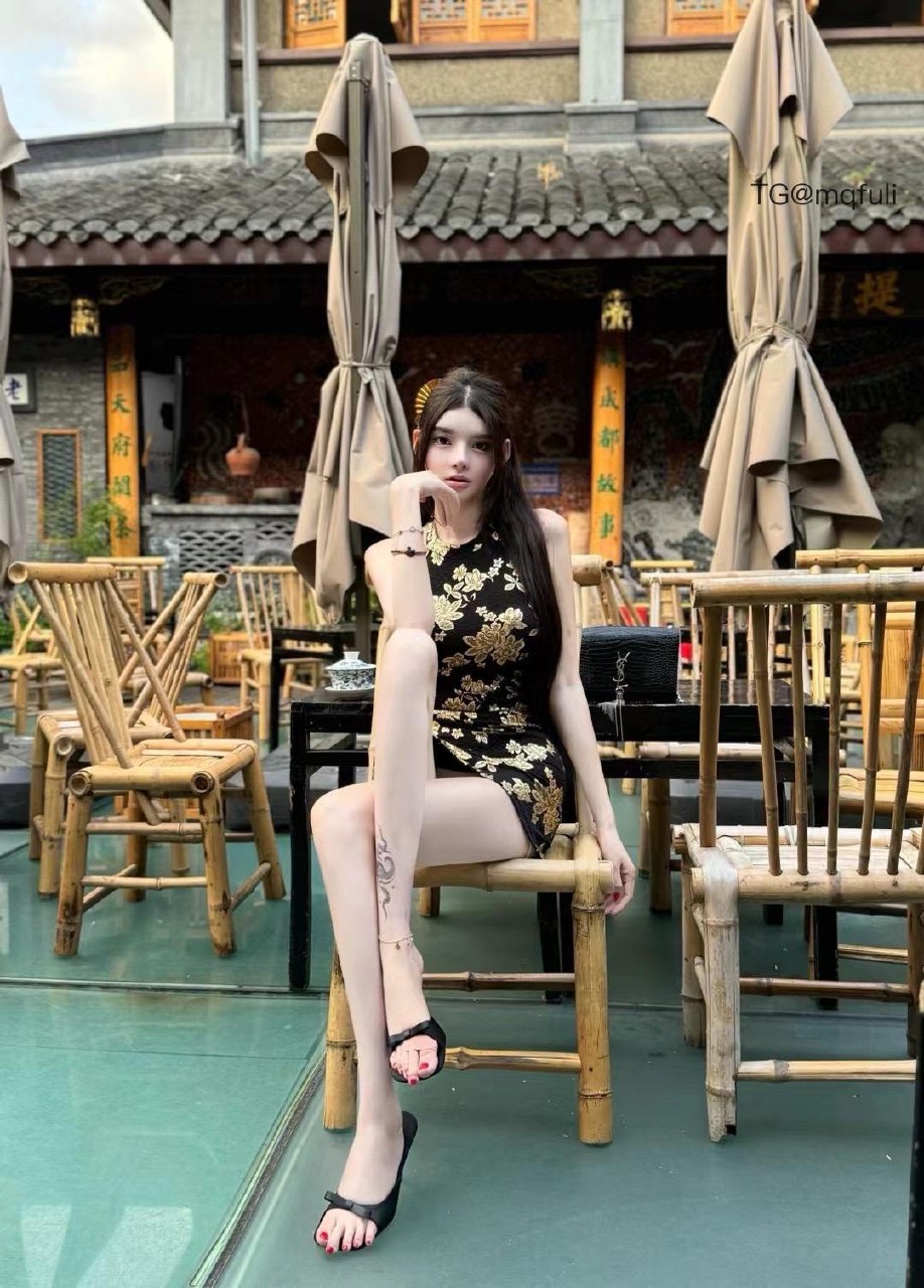 媛姐是个大长腿 2025-07-17 18:44:51 尺度超乎你的想象