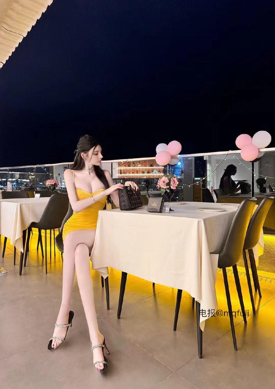 媛姐是个大长腿 2025-08-06 21:56:19 喜欢就解锁空间哦