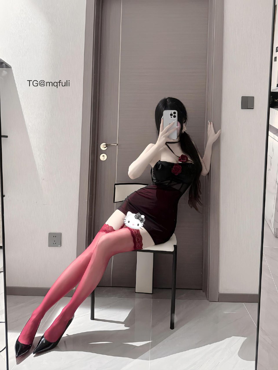 都快兔了 2025-08-13 15:25:47 黑红搭配