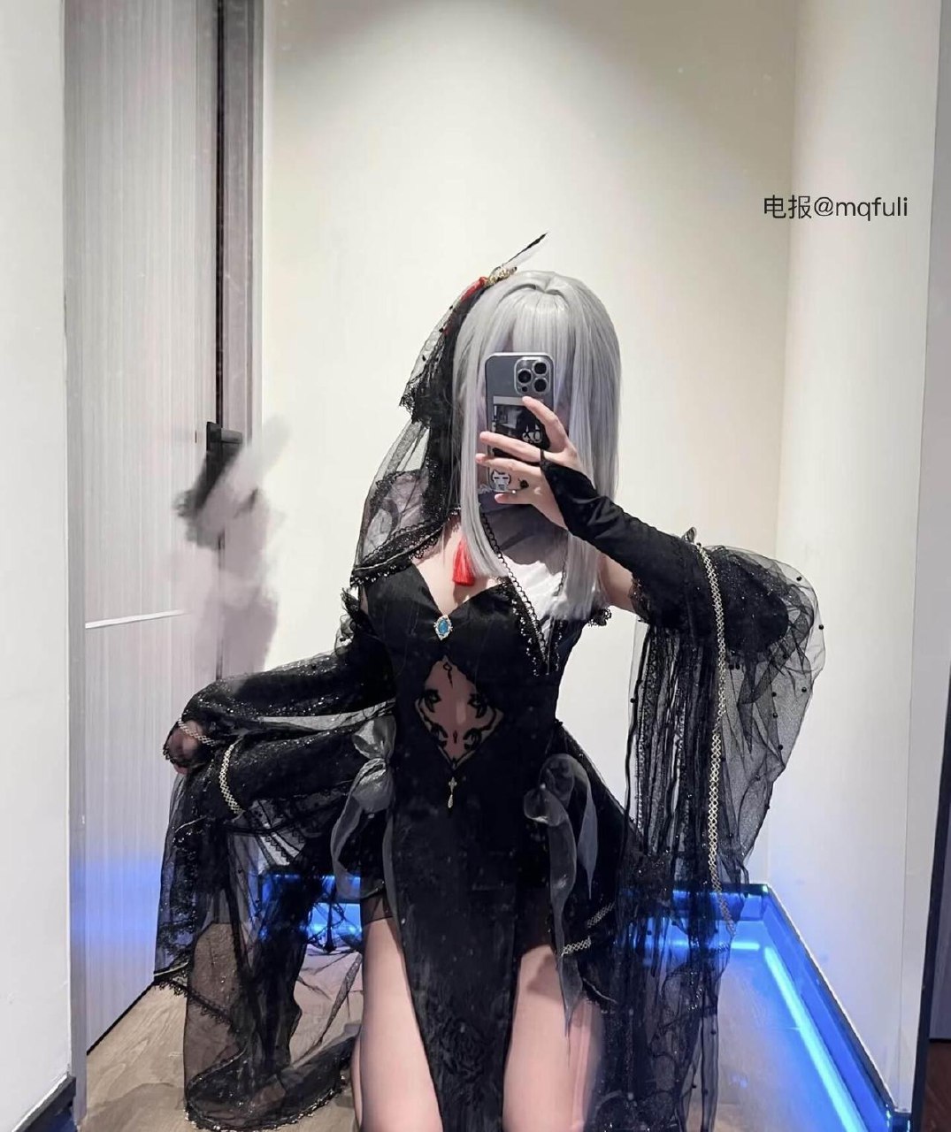 污妖酱 2025-08-07 01:28:37 吊带