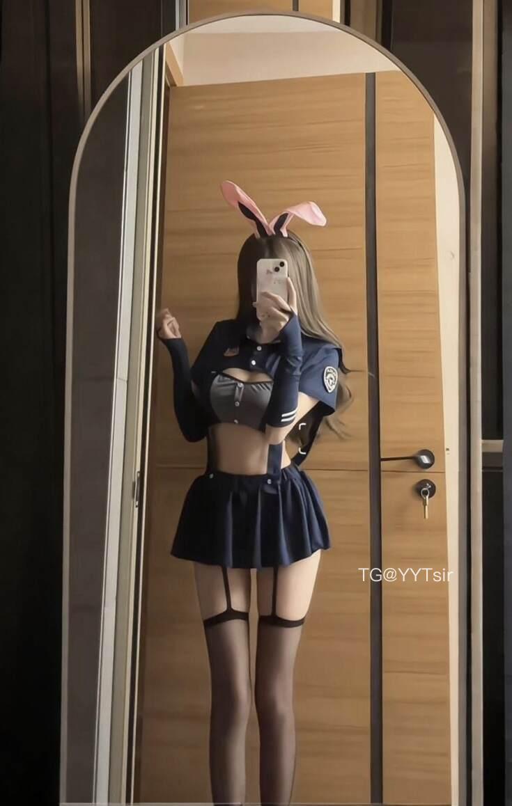 小酱粒 2025-08-12 13:01:30 看看今天逮捕谁！