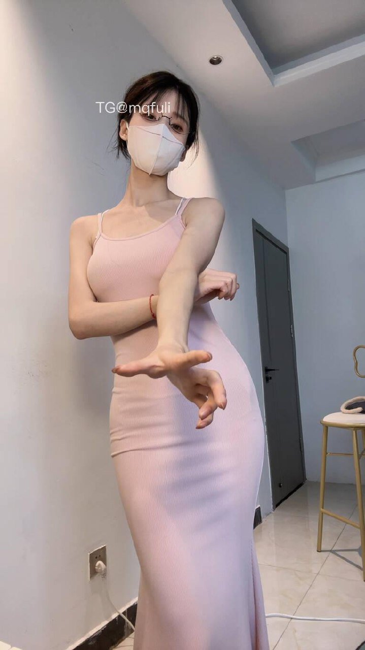 左姐nice 2025-08-17 15:53:09 三选一啦