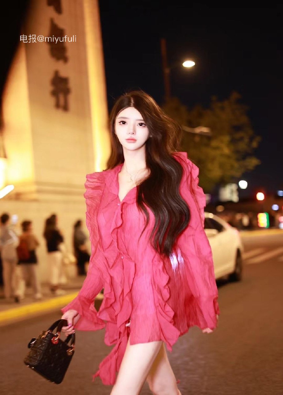 媛姐是个大长腿 2025-08-01 11:03:48 私房照