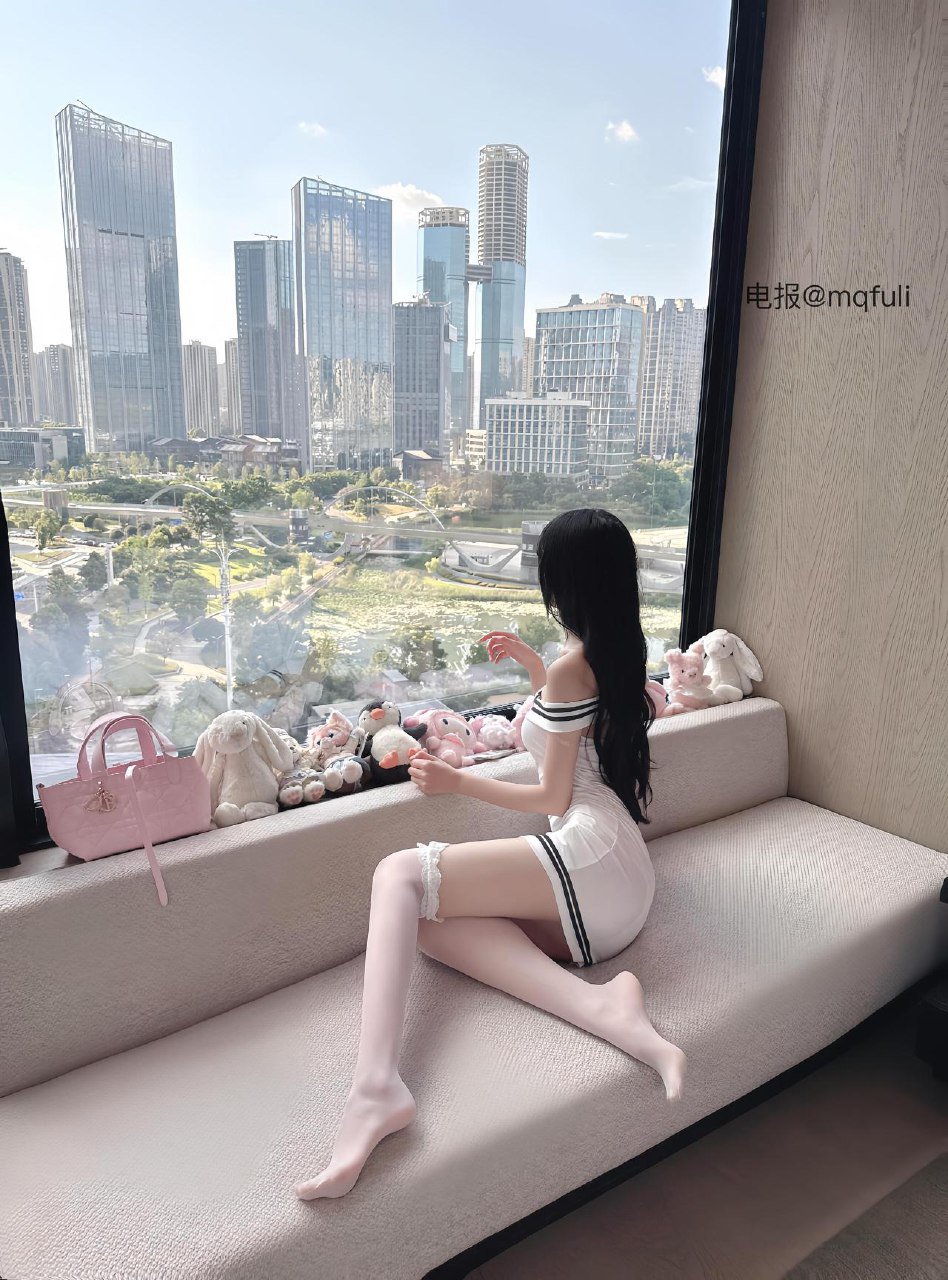 都快兔了 2025-08-17 19:48:12 谁敢闻