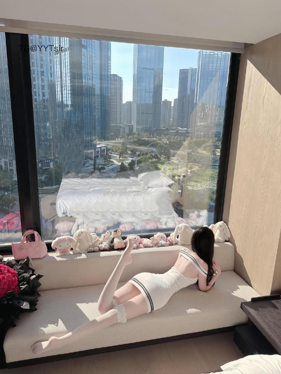 都快兔了 2025-08-17 19:48:12 谁敢闻