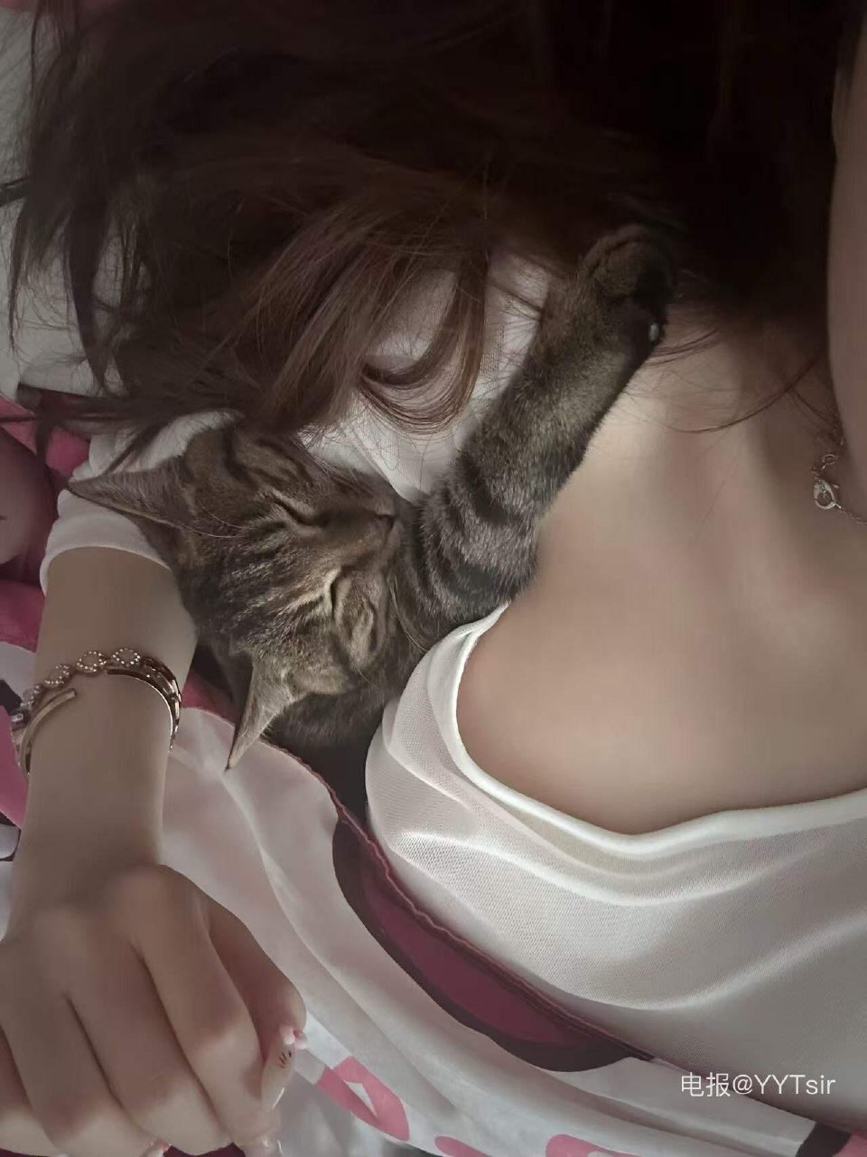 小宣先睡噜 2025-08-01 20:00:05 想看完整版？