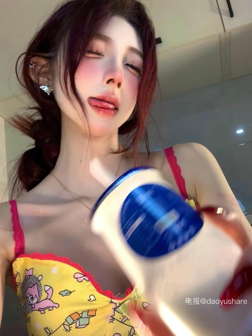 欲野小姐 2025-08-09 15:03:04 舔了舔嘴唇 好甜