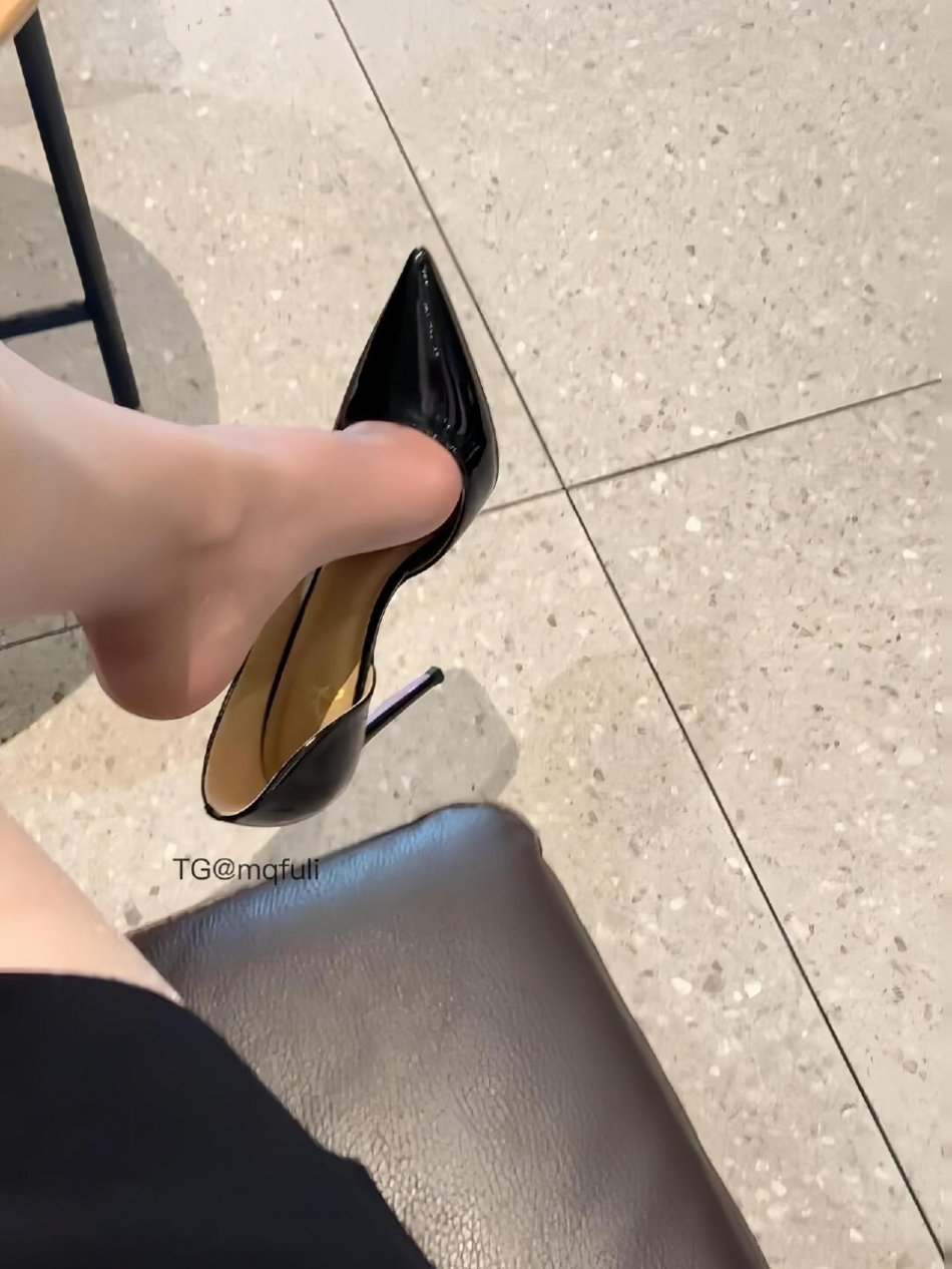 都快兔了 2025-08-28 18:16:25 照片合集 77p